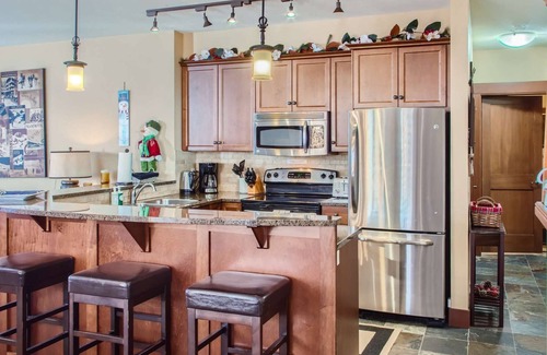 Big White Ski Resort Condo | Okanagan - Stonegate Resort Unit C103