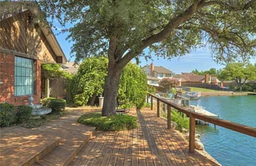 Oklahoma City House | OKC THUNDER, OKC Concerts, OKC Everything with a family sized relaxing retreat