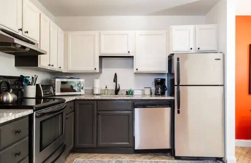 Ludlow House | Okemo's Back Room - in the heart of the village on the shuttle route!