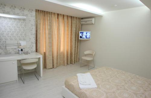 Svitlovodsk Hotel | Okolytsia