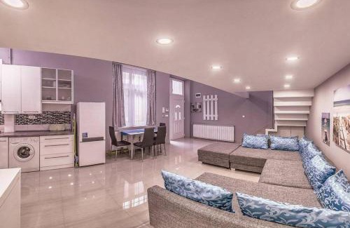 Terezvaros Apartment | Oktogon Downtown Studio