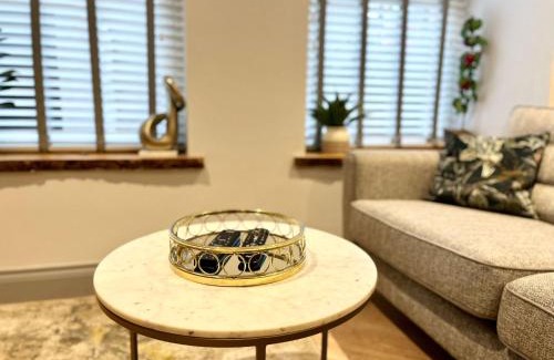 Cromer Apartment | Olívia-Rojo