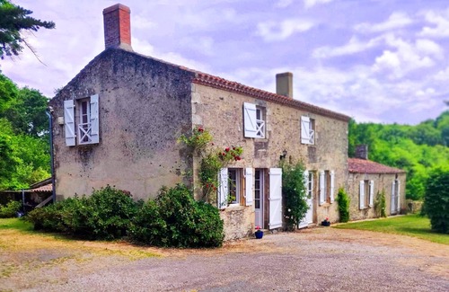 Saint-Georges-de-Pointindoux House | Old country house 20 minutes from Les Sables d'Olonne