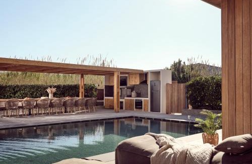 Tsilivi Villa | ÒLA Exclusive Residence, with Pool & Beach Access, By ThinkVilla