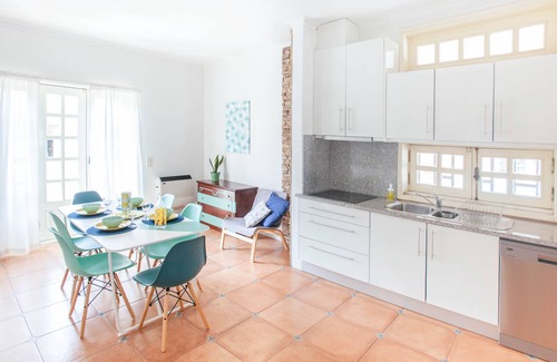 Ovar House | OLA Guesthouse entire Villa