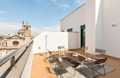 Gothic Quarter Apartment | Ola Living Merce