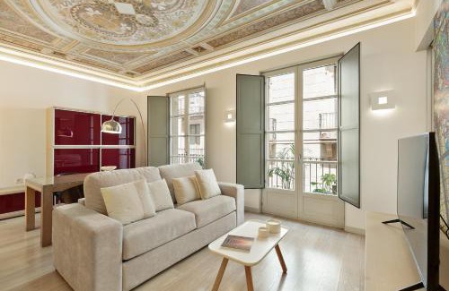 Gothic Quarter Apartment | Ola Living Portaferrissa