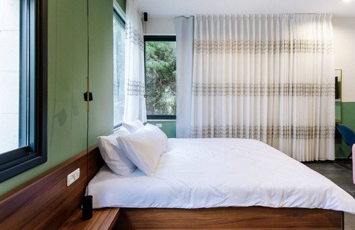Panorama Street Bed & Breakfast | Olala Carmel Suite Triple Room