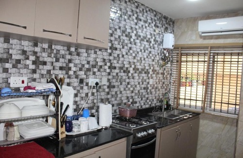 Igbobi Apartment | Olaseni Lojede & Associates.