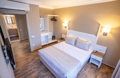 Artikli Hotel | Olbios Marina Resort