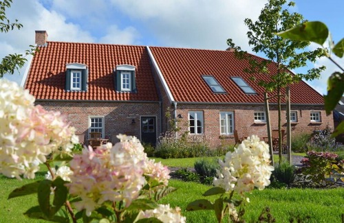 Westerhusen House | Old Bakery - Former Stable