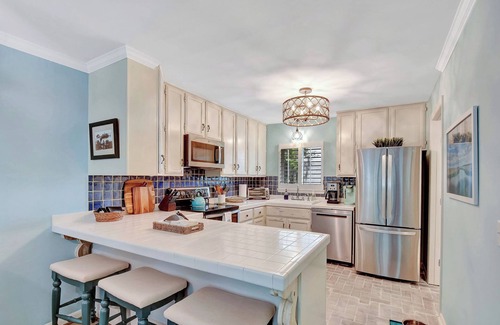 Saint Simons Island Condo | Old Bay Hideaway -3 bed/2.5 bath gorgeously decorated