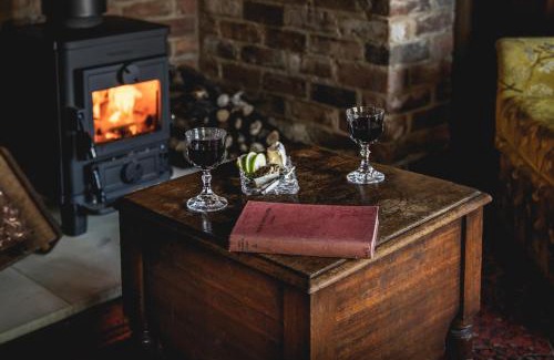 Hobart Central Business District Apartment | Old Bishop's Quarters