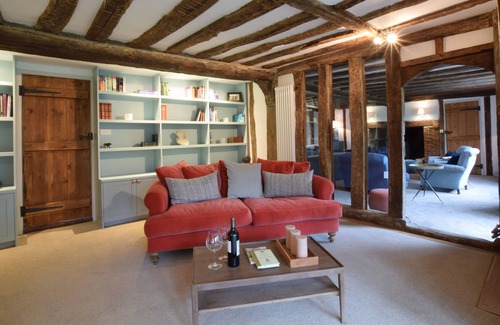 Ipswich Cottage | OLD BLOXHALL HOUSE, HITCHAM, family friendly in Bildeston