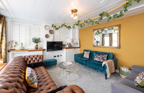 Upper Town House | Old Crescent Bakery