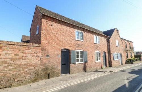Ashbourne House | Old End Cottage