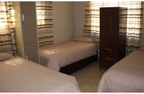 Lephalale House | Old farmhouse for 3 in Limpopo Province