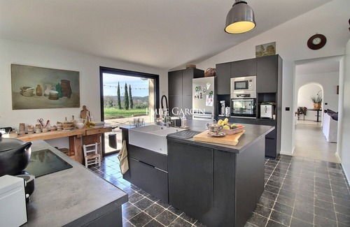 Beaurecueil Other | Old farmhouse for rent in Aix-en-Provence, at the foot of Sainte Victoire
