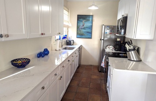 Indian Shores Cottage | "Old Florida" Beach Cottage-Beachfront!