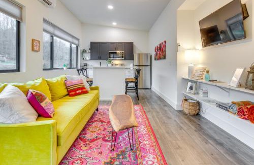 Old Fort House | Old Fort Retreat, Direct Access to Mill Creek