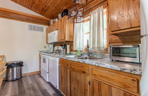 Shell Knob Cabin | Old Hickory Cabin #7 Close to Campbell's Point Marina