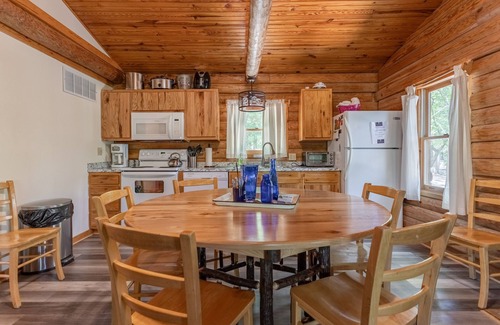 Shell Knob Cabin | Old Hickory Cabin #7 Close to Campbell's Point Marina