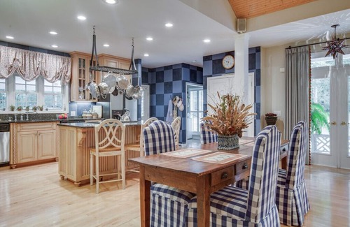 Castalian Springs House | OLD HICKORY LAKE — HOUSE ON THE WATER