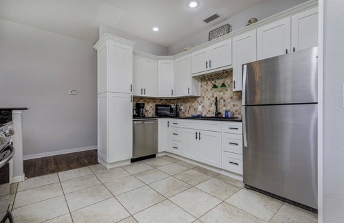 Homosassa House | Old Homosassa Waterfront Luxury Living w/boat slip, private ramp and sleeps 10