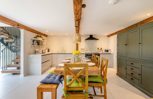 Peasmarsh House | Old House Farm - Four Bedroom House, Sleeps 8
