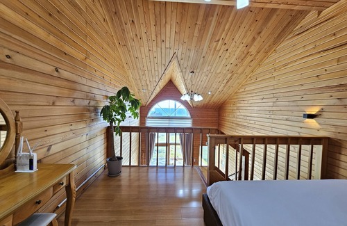 Namwon House | Old Man and Sea Pension