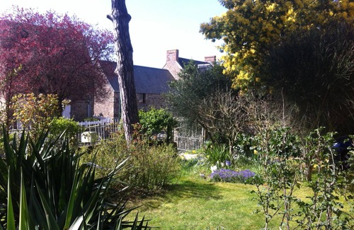 Dragey-Ronthon House | Old mansion in the Mont Saint Michel bay