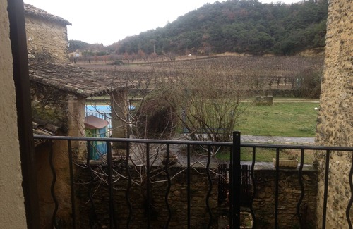 Entrechaux Cottage | Old Mas located at the foot of Mont Ventoux near Vaison La Romaine