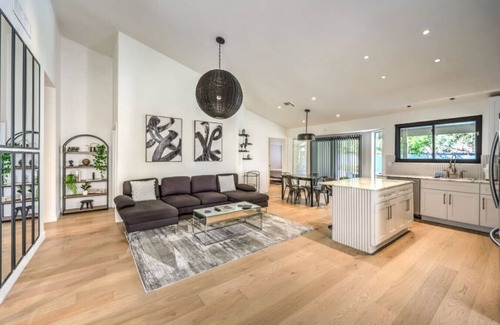 Green Valley North House | Old Mill | Chic Modern Bungalow in Green Valley!