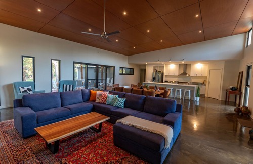 Quindalup House | Old Mill Grove—Bush Escape Near Beaches & Wineries