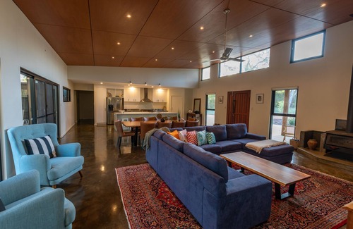 Quindalup House | Old Mill Grove—Bush Escape Near Beaches & Wineries