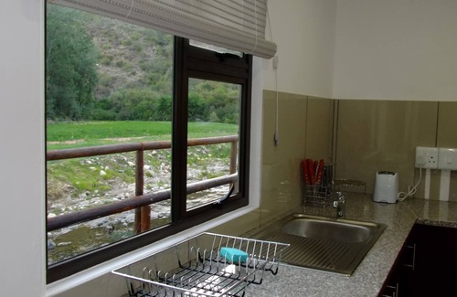 Schoemanshoek Bed & Breakfast | Old Mill Lodge, Working Ostrich Farm & Restaurant, Oudtshoorn