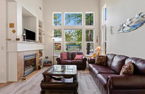 Southern Crossing House | Old Mill Proxi