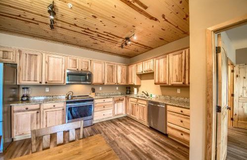 Gruene Apartment | Old Mills Resort OM A11