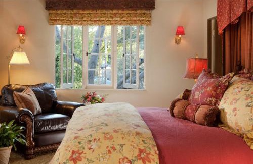 Monterey Bed & Breakfast | Old Monterey Inn