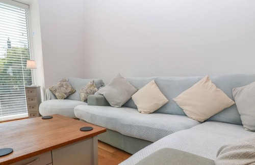 Saltash House | OLD ORCHARD BARN, pet friendly, luxury holiday cottage in St Mellion