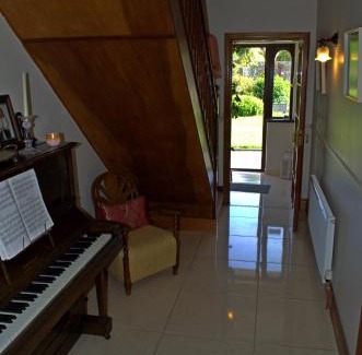 Rosslare Harbour Bed & Breakfast | Old Orchard Lodge B&B