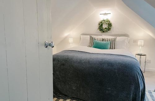 Tarbert House | Old Pier Cottage Tarbert