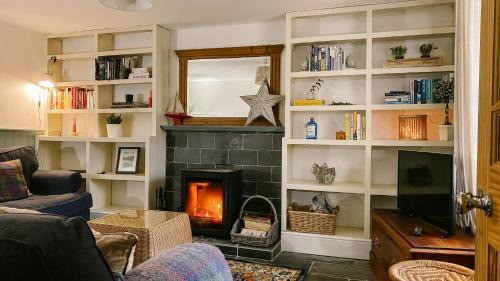 Tarbert House | Old Pier Cottage Tarbert