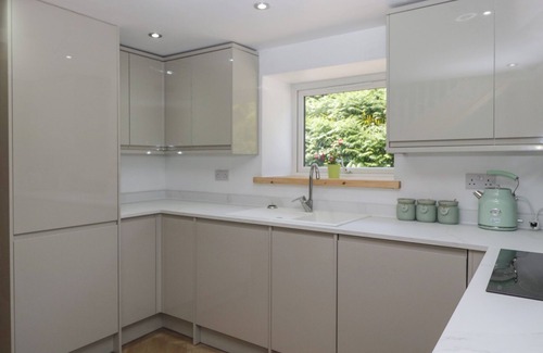 Backbarrow Cottage | OLD POST OFFICE COTTAGE, pet friendly, with a garden in Newby Bridge