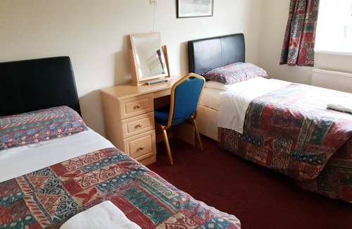 Carmarthen Bed & Breakfast | Old Priory Guest House