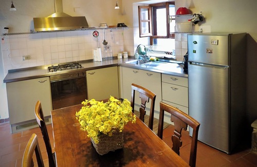 Pontremoli Apartment | Old renovated medieval house with unique view