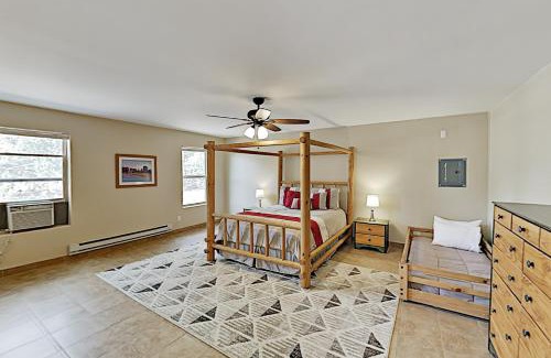 Santa Fe House | Old Santa Fe Manor - Unit A