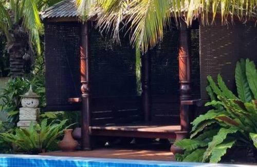 Taman Haji Zainal Villa | Old School Holiday Villa Port Dickson