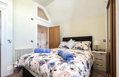 Shanklin House | Old School Mews Too