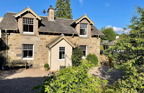Grandtully Cottage | Old Schoolhouse